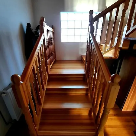 Kuca Na Dan Vrla Strana *